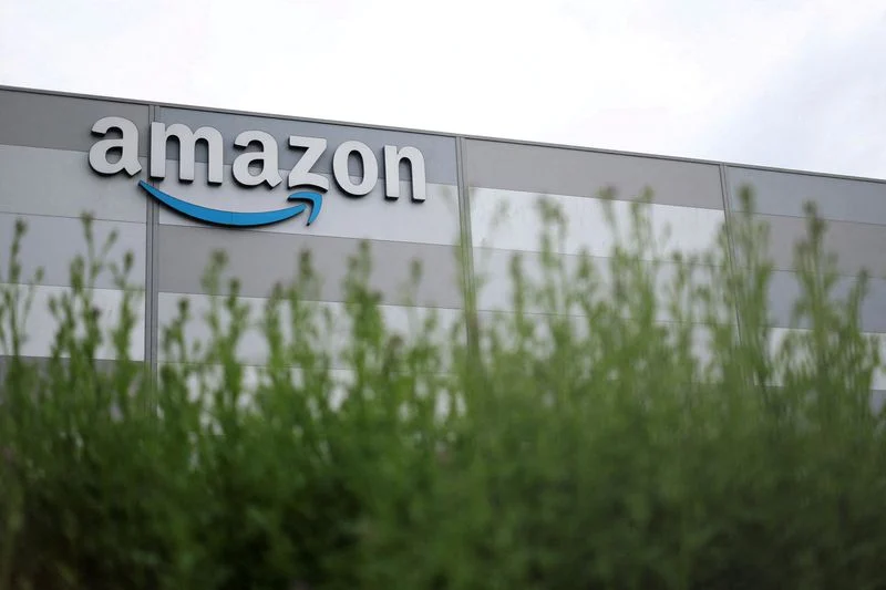 Amazon Hires Banks for First Sterling Bond Sale
